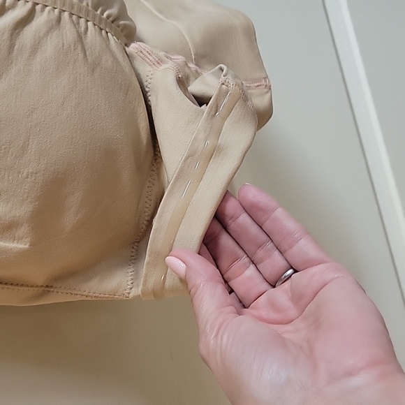 Booty Boost Shaper Shorts - Picture 3 of 11